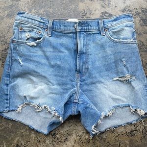 Abercrombie high rise 4” inseam shorts 31